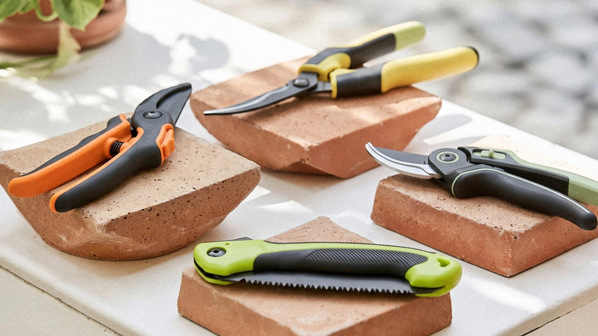 The Pruning Kit Every Gardener Eventually Buys