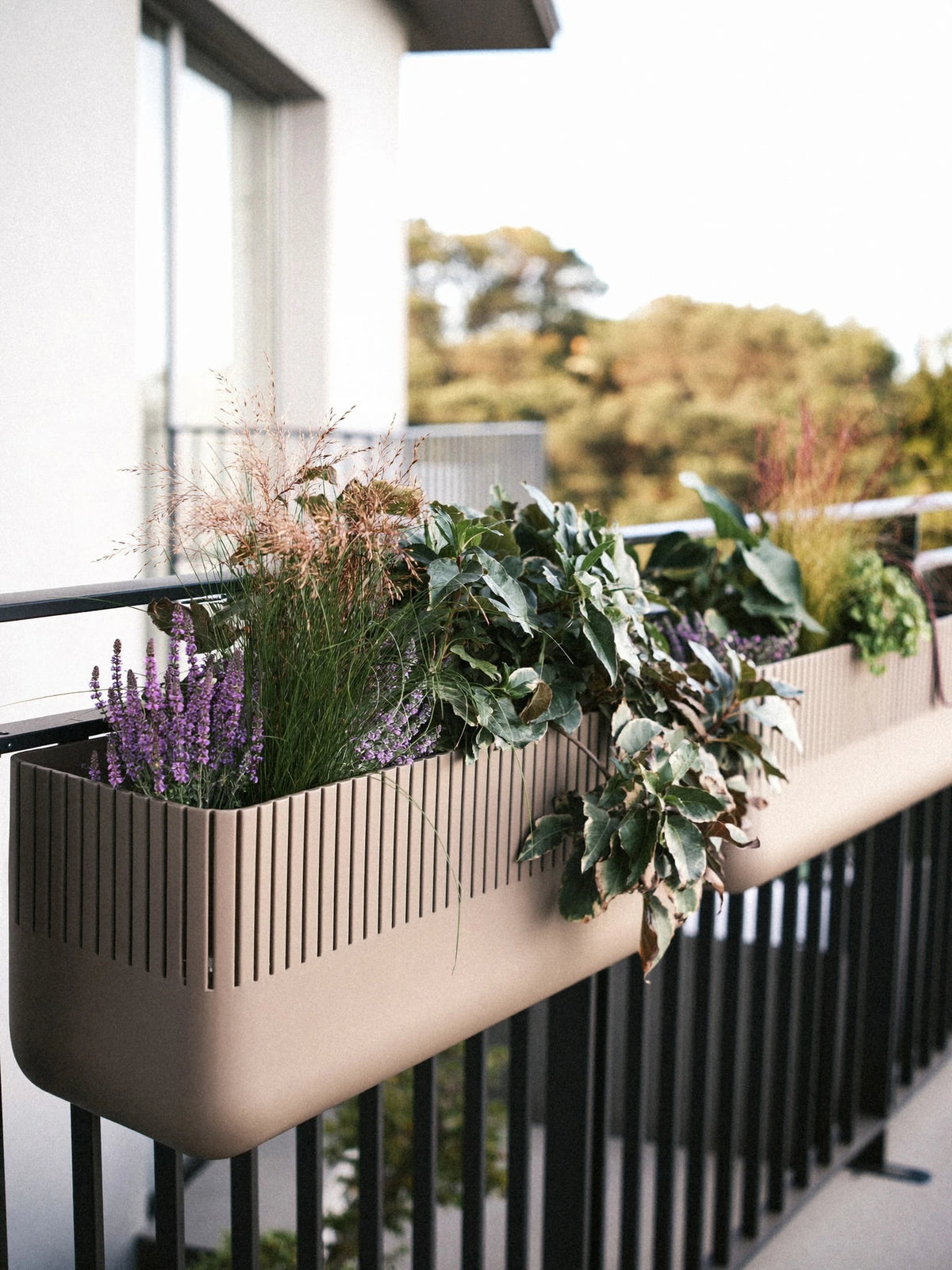 Fluted Rail Box